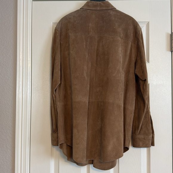 Jones New York suede shirt jacket size small. Color is camel - Picture 2 of 3